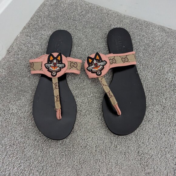 Gucci GG Supreme Bosco Cat Italian Sandals, 38 (US 8.5) - Picture 1 of 6